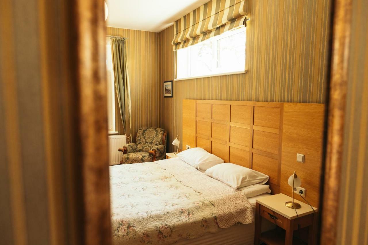 Hotel Vila Diemedis Palanga Buitenkant foto