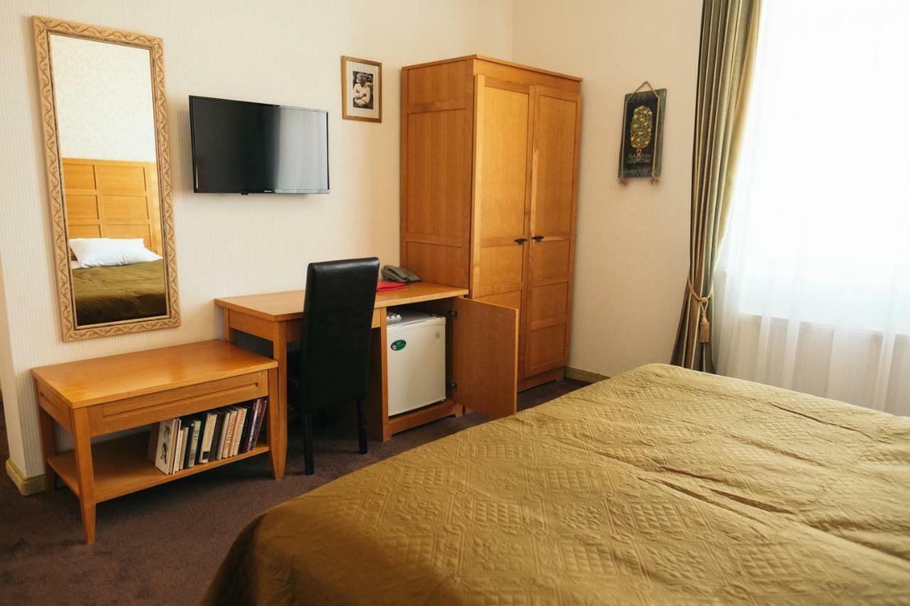 Hotel Vila Diemedis Palanga Buitenkant foto
