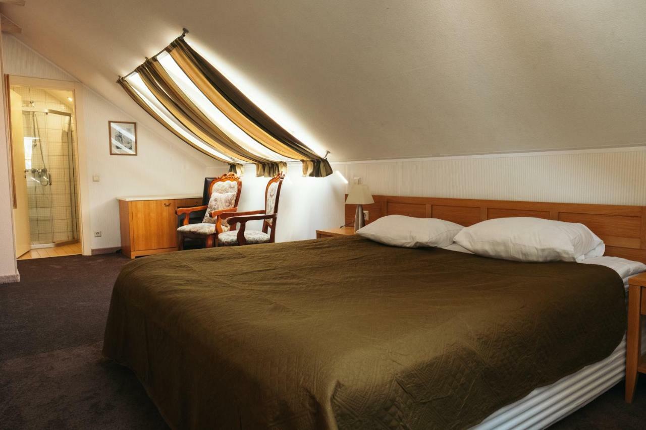 Hotel Vila Diemedis Palanga Buitenkant foto