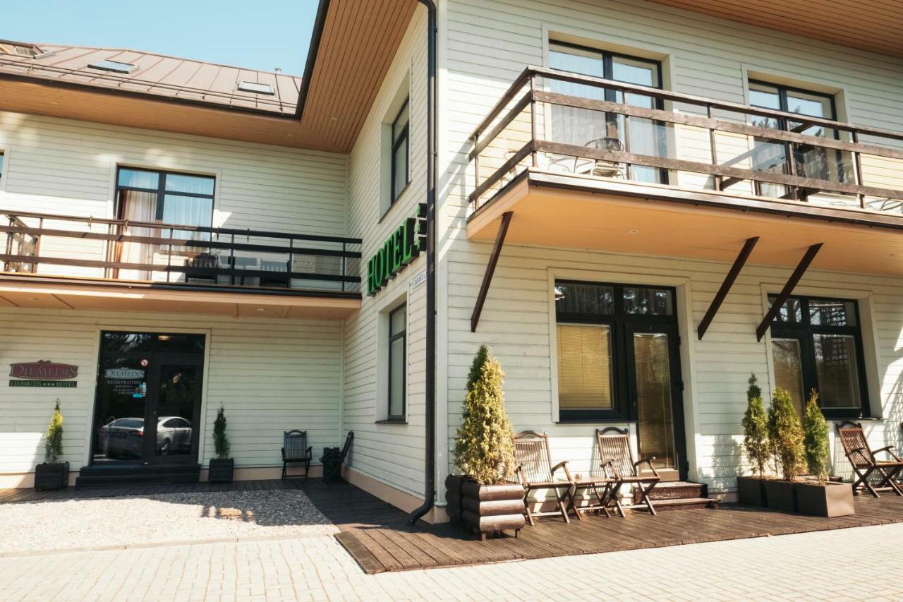 Hotel Vila Diemedis Palanga Buitenkant foto