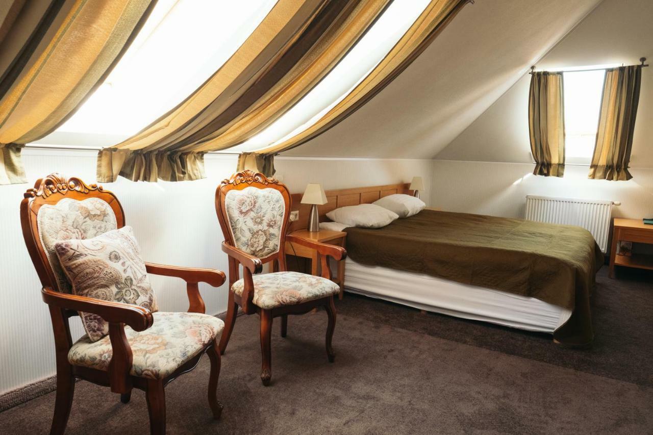 Hotel Vila Diemedis Palanga Buitenkant foto