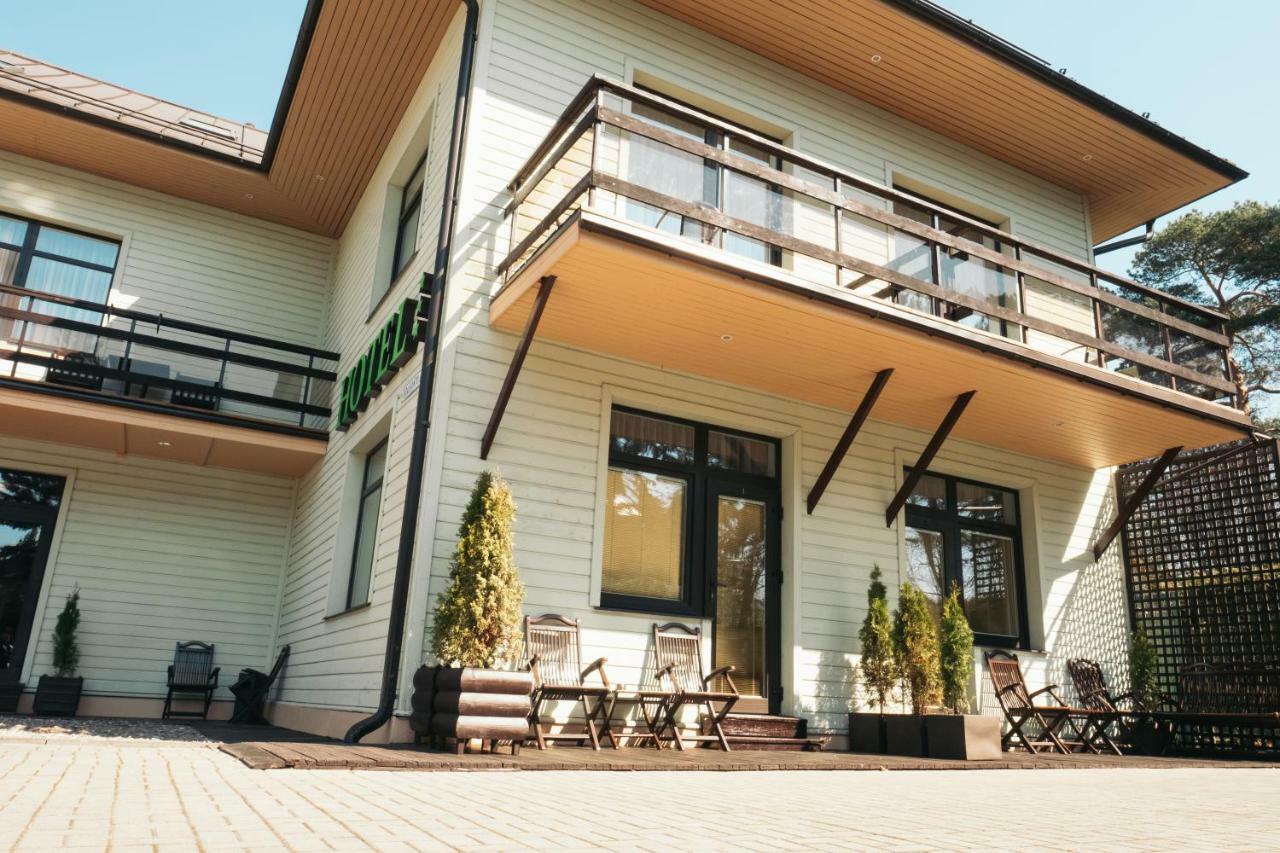 Hotel Vila Diemedis Palanga Buitenkant foto