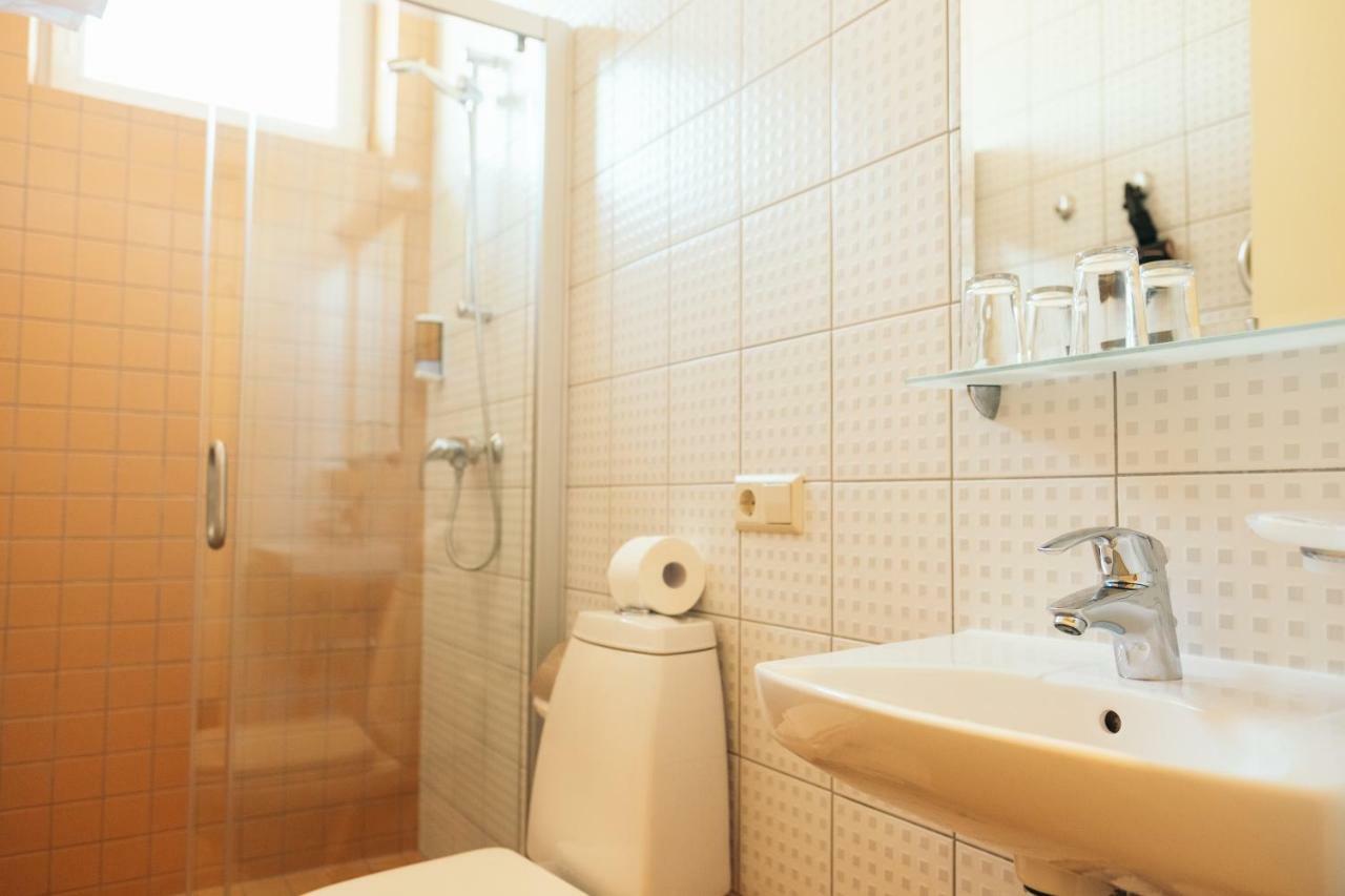 Hotel Vila Diemedis Palanga Buitenkant foto